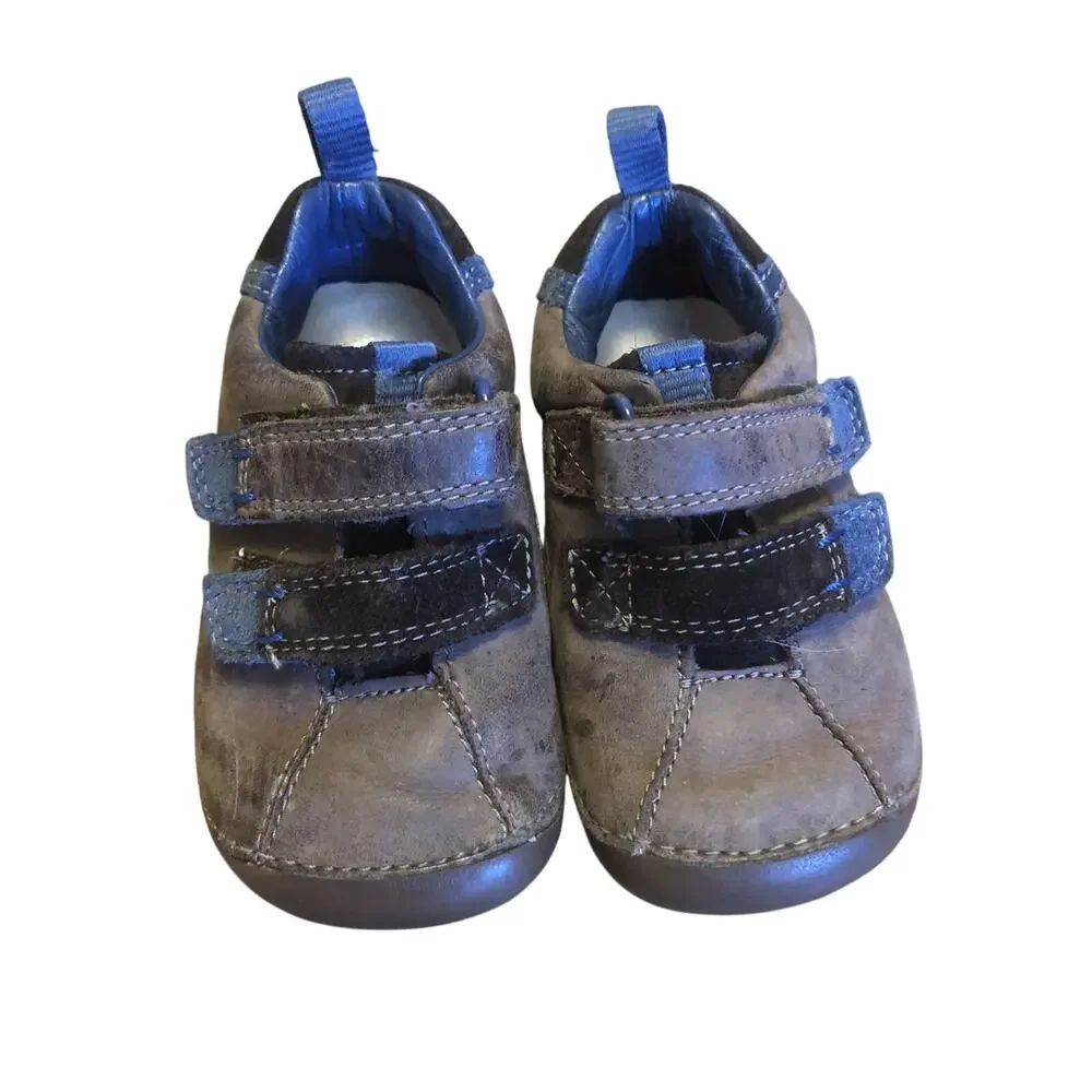 Clark's Brown And Blue Sneakers size 4.5
